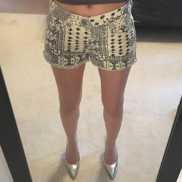 NWOT PacSun High Waisted Shorts - Picture 4 of 5